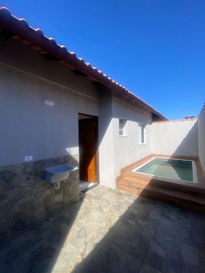 Casa, 2 quartos, 46 m² - Foto 1