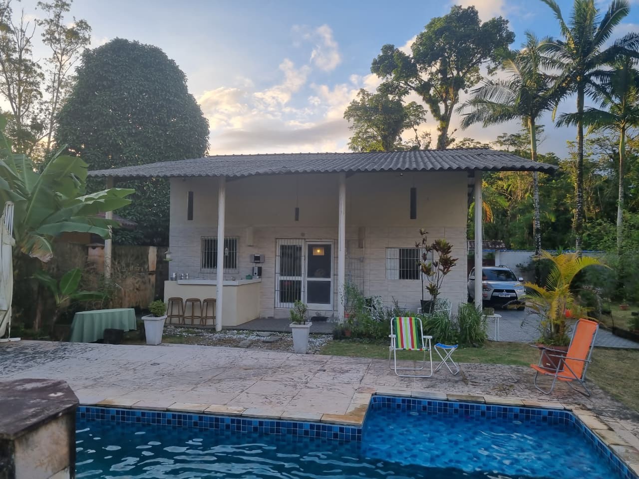 Chácara, 4 quartos, 2500 m² - Foto 1