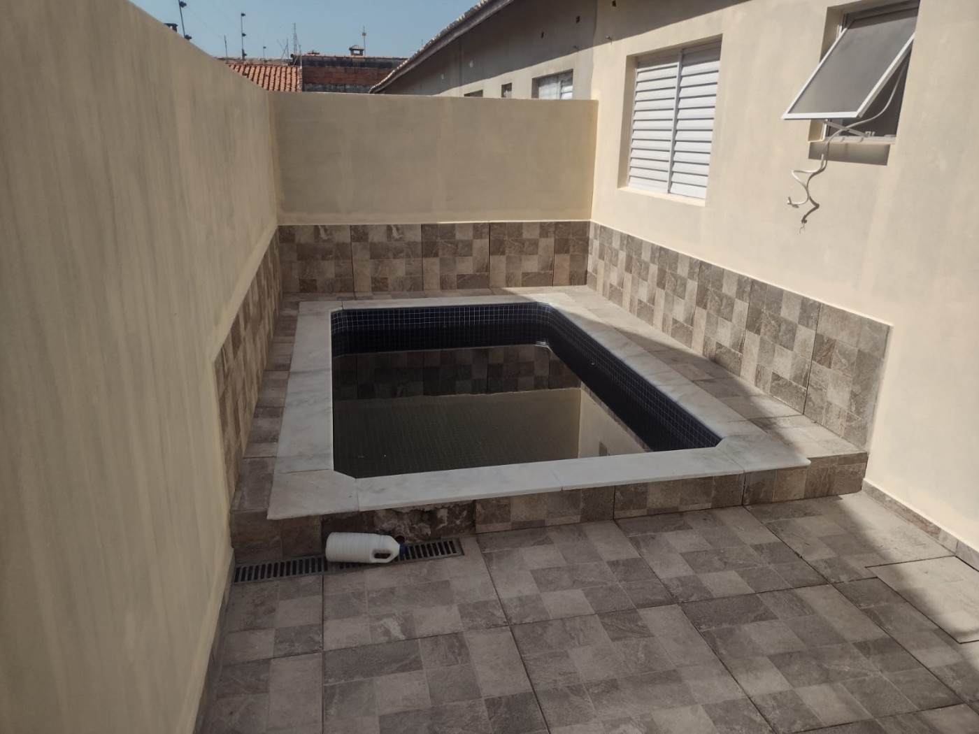 Casa, 2 quartos, 48 m² - Foto 1