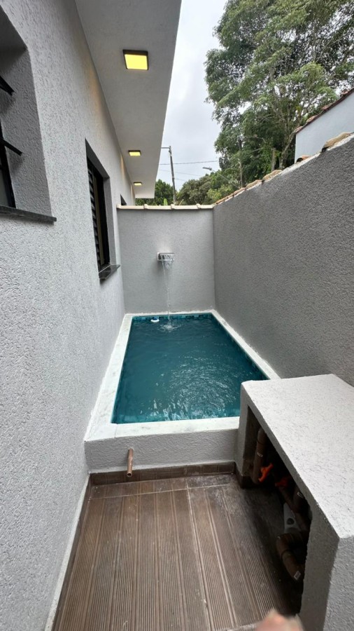 Casa, 2 quartos, 40 m² - Foto 1