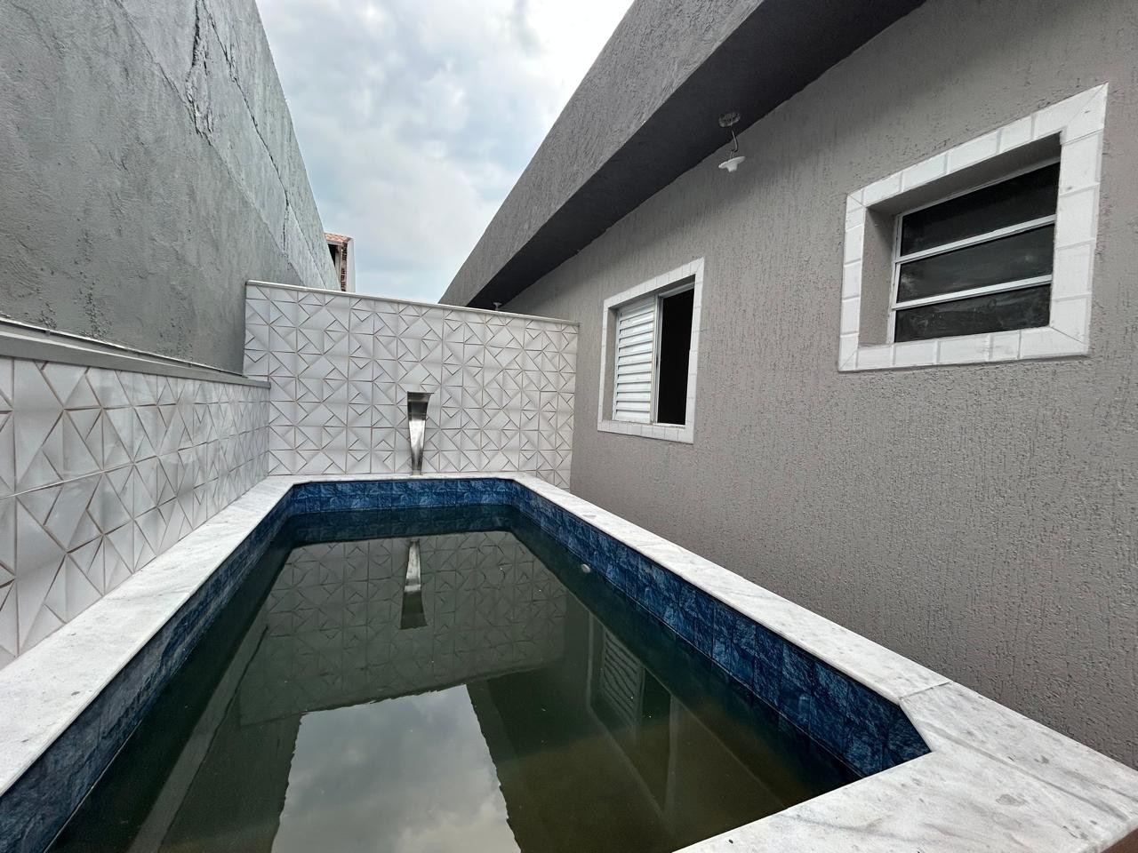 Casa, 2 quartos, 52 m² - Foto 1