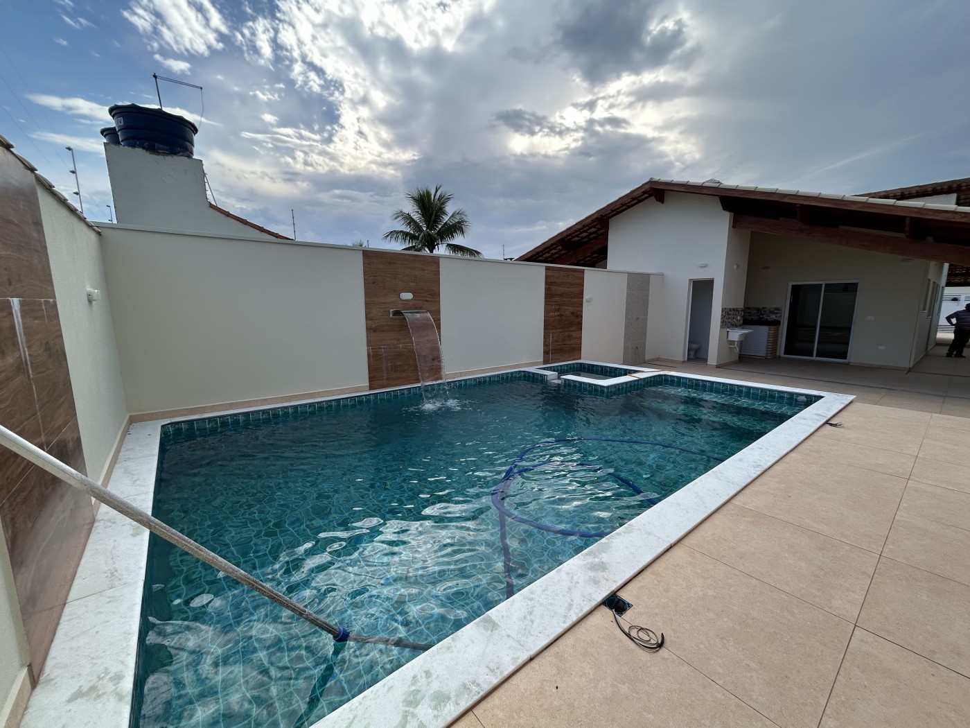 Casa, 2 quartos, 92 m² - Foto 1