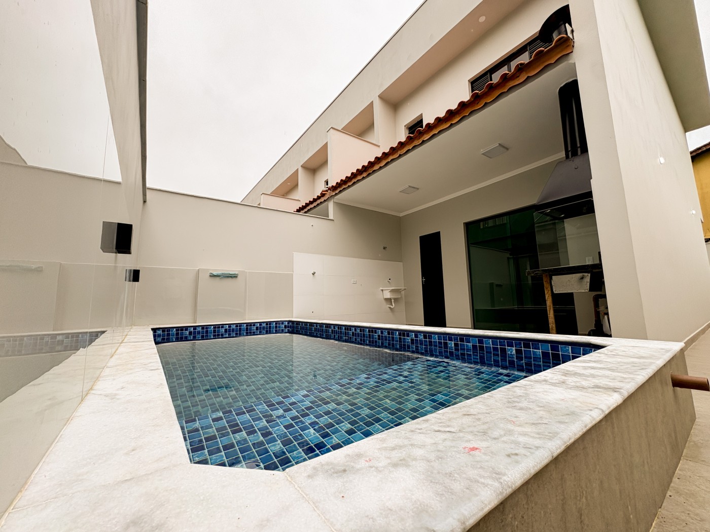 Casa, 2 quartos, 76 m² - Foto 1