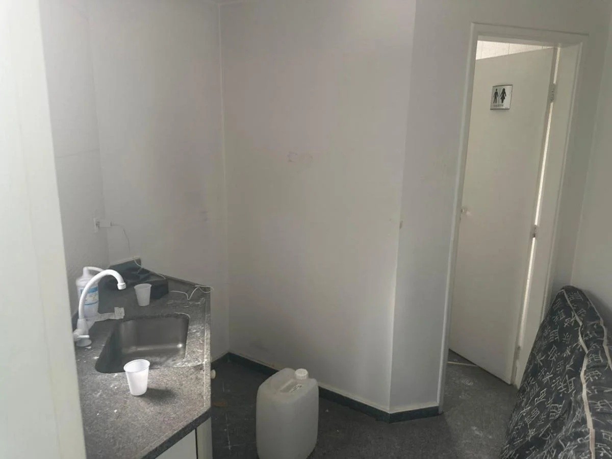 Prédio Inteiro - Foto 24