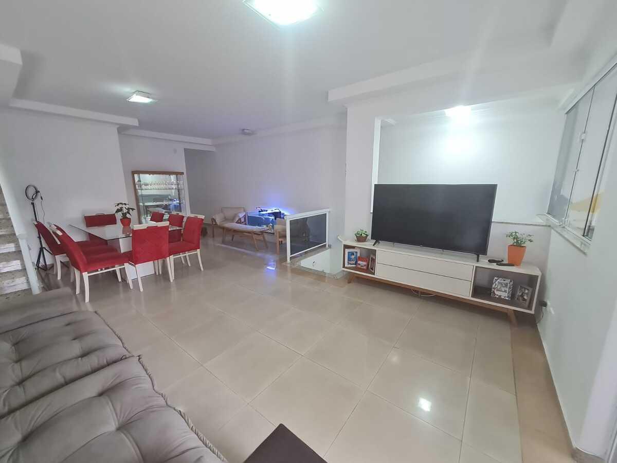 Casa para Venda em Santos, Vila Matias, 3 dormitórios, 1 suíte, 3 banheiros, 1 vaga