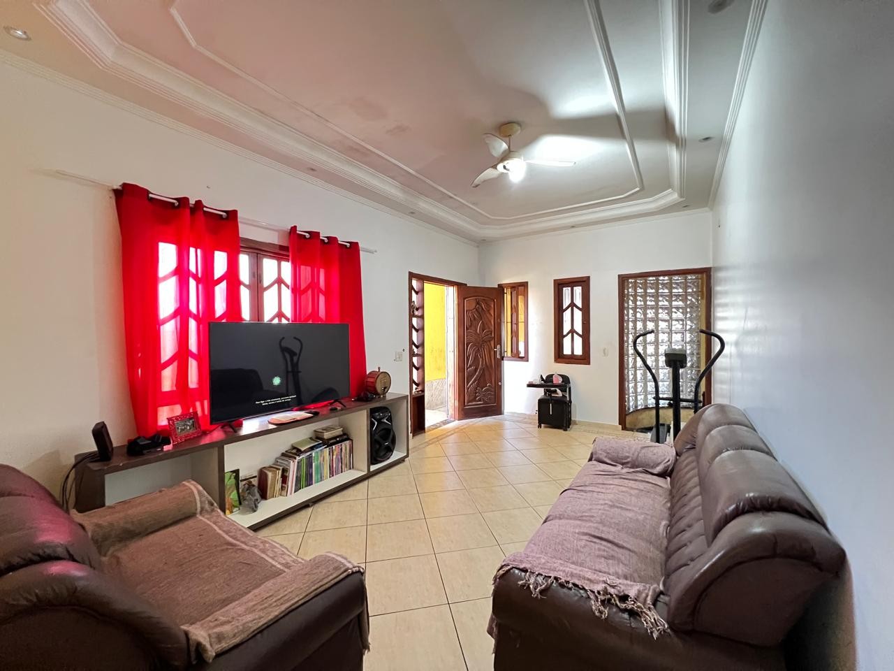 Casa para Venda em Praia Grande, Caiçara, 4 dormitórios, 3 suítes, 1 banheiro, 3 vagas