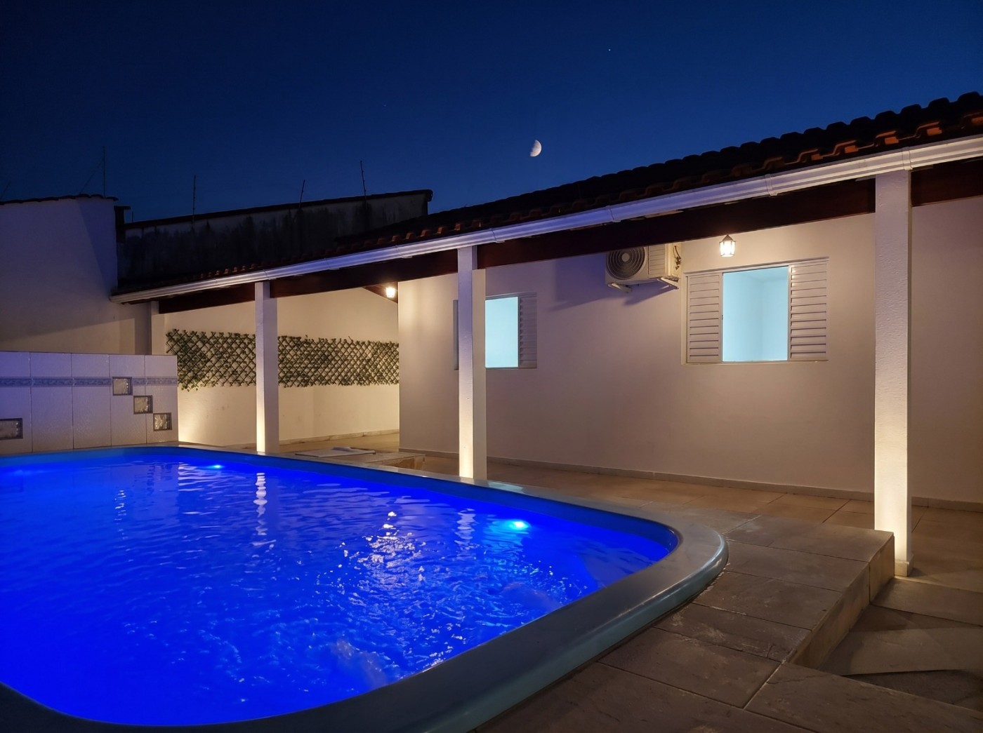 Casa para Venda em Itanhaém, Cibratel II, 4 dormitórios, 1 suíte, 3 banheiros, 5 vagas